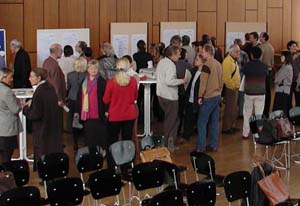 Lehrer in der Aula